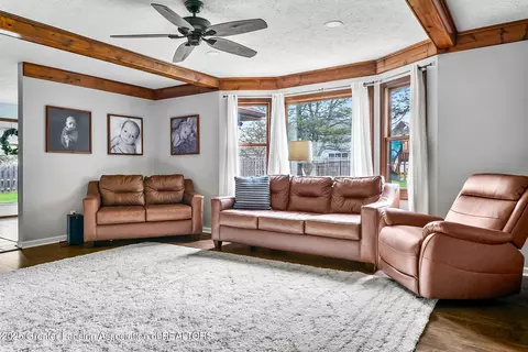 5918 Eagles Way, Haslett, MI 48840 photo 7
