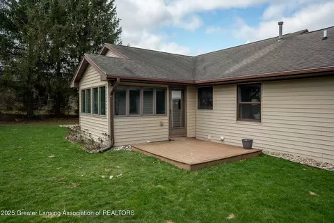 5918 Eagles Way, Haslett, MI 48840 photo 41