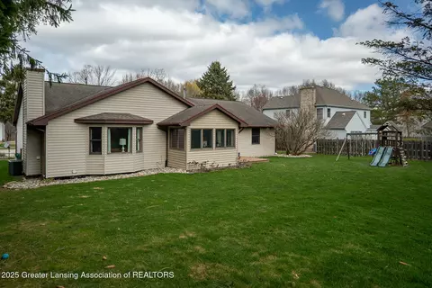 5918 Eagles Way, Haslett, MI 48840 photo 39