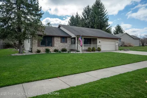 5918 Eagles Way, Haslett, MI 48840 photo 2