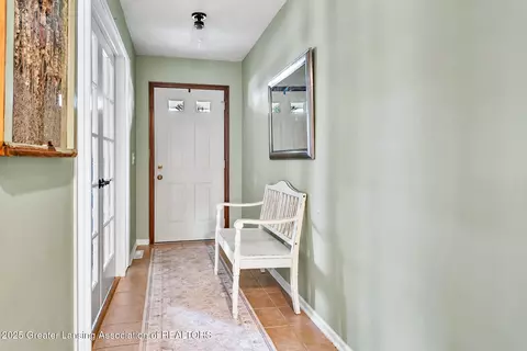 5918 Eagles Way, Haslett, MI 48840 photo 5