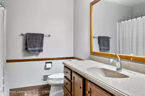 5918 Eagles Way, Haslett, MI 48840 photo 25