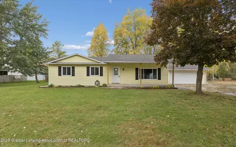 1936 Elmwood Dr, Lennon, MI 48449