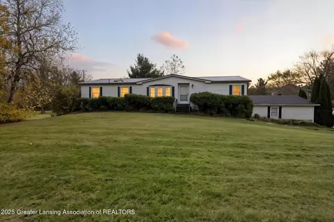 1984 Hagadorn Rd, Mason, MI 48854