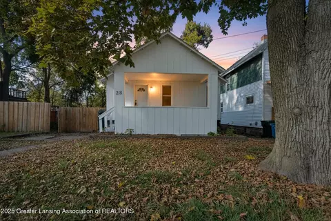 218 S Hayford Ave, Lansing, MI 48912