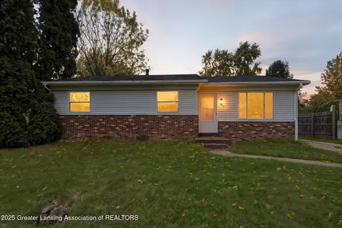 3400 Independence Ln, Lansing, MI 48911
