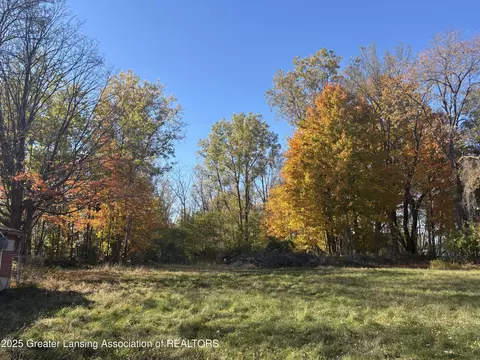 3253 Pine Tree Rd, Lansing, MI 48911