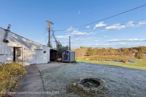 Exterior - 1600 W Locher Rd, Dewitt, MI 48820 photo 8 of 8