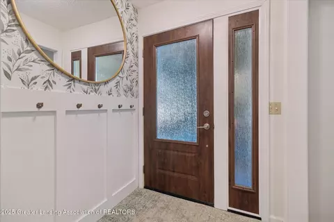 3006 E Stoll Rd, Lansing, MI 48906 photo 7