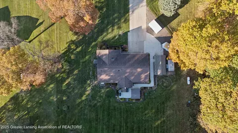 3006 E Stoll Rd, Lansing, MI 48906 photo 48