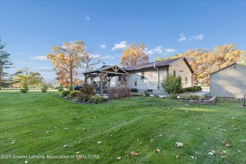 3006 E Stoll Rd, Lansing, MI 48906 photo 37