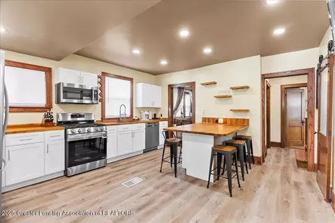 1812 S Genesee, Lansing, MI 48915