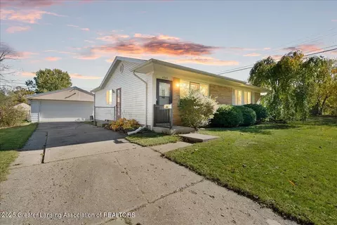 4709 Stillwell Ave, Lansing, MI 48911