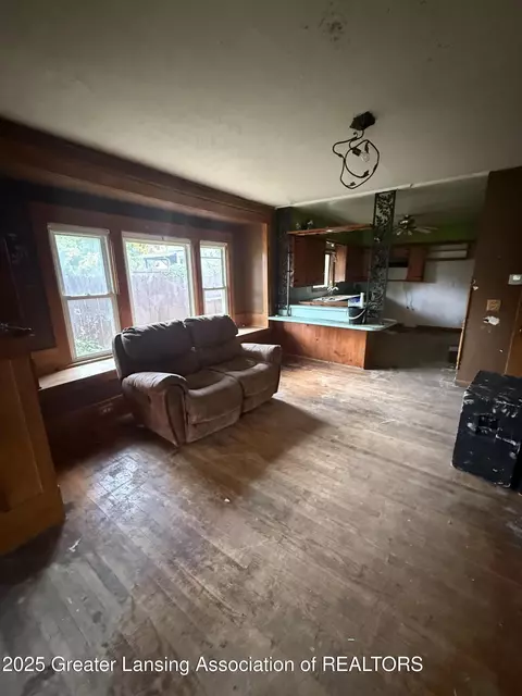 Living - 113 E High St, Ovid, MI 48866 photo 1 of 2