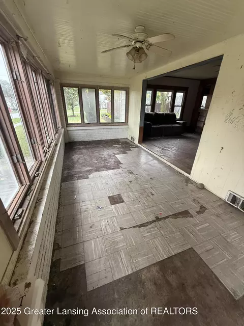 Exterior - 113 E High St, Ovid, MI 48866 photo 1 of 3