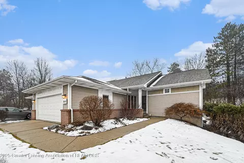 7115 Ravenna Trl #74, Lansing, MI 48917