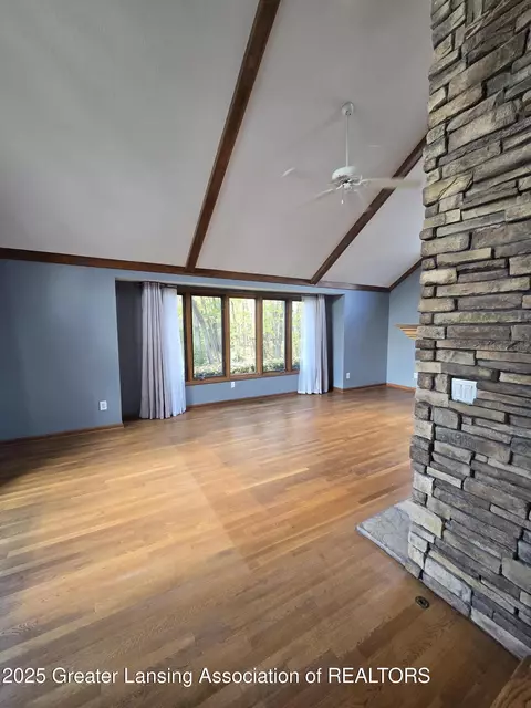 Living - 2495 N Custer Rd, Monroe, MI 48162 photo 4 of 7