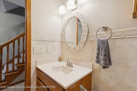 Bath - 2495 N Custer Rd, Monroe, MI 48162 photo 2 of 6