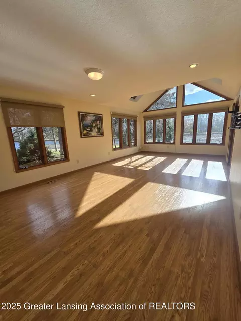 Living - 2495 N Custer Rd, Monroe, MI 48162 photo 5 of 7