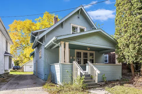 138 S Francis Ave, Lansing, MI 48912