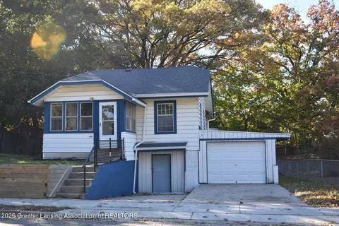 1128 Lathrop St, Lansing, MI 48912