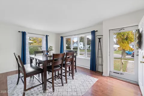 Dining - 4412 Devonshire Ave, Lansing, MI 48910 photo 2 of 4