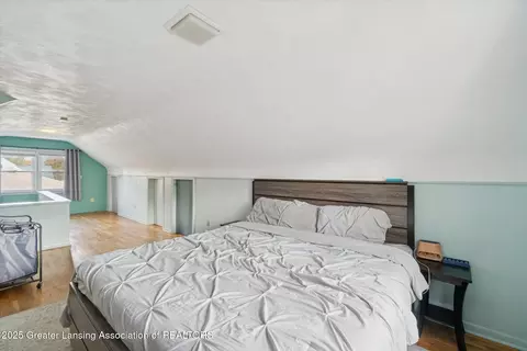Bedroom - 4412 Devonshire Ave, Lansing, MI 48910 photo 9 of 9
