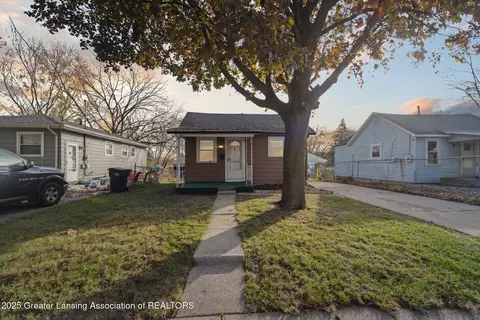 4125 Lowcroft Ave, Lansing, MI 48910
