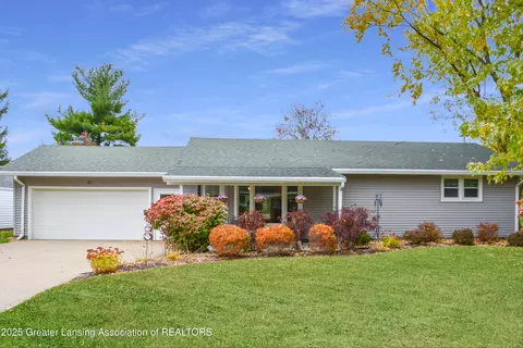 51 Shirlee Ave, Ionia, MI 48846