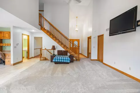 Living - 1155 W Maple Rapids Rd, Saint Johns, MI 48879 photo 4 of 7