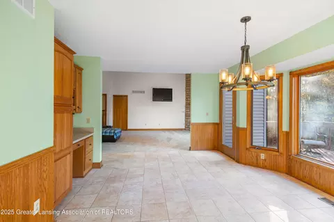 Dining - 1155 W Maple Rapids Rd, Saint Johns, MI 48879 photo 1 of 1