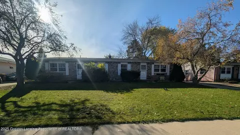 5521-5523 W Michigan Ave, Lansing, MI 48917