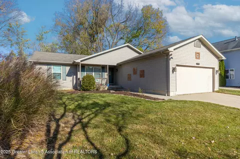 1925 Bowker Dr, Lansing, MI 48911 photo 2