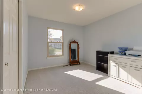 1925 Bowker Dr, Lansing, MI 48911 photo 14
