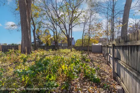 1925 Bowker Dr, Lansing, MI 48911 photo 38