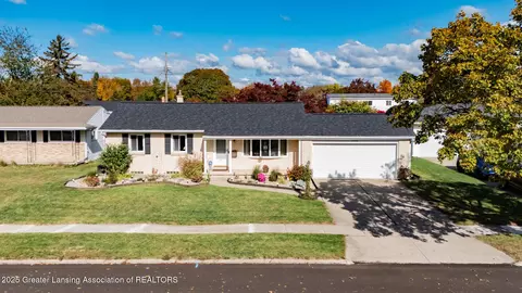 3502 Springbrook Ln, Lansing, MI 48917