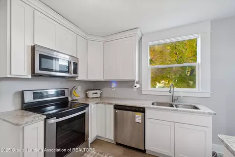 11722 Norris Rd, Dewitt, MI 48820 photo 13