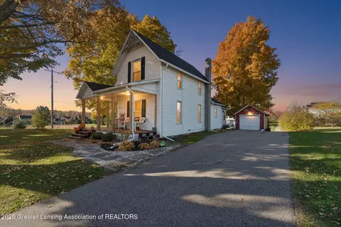 11722 Norris Rd, Dewitt, MI 48820 photo 2