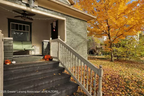Exterior - 317 Elm St, Mason, MI 48854 photo 3 of 9
