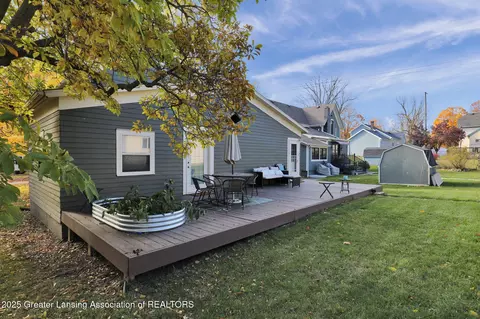 Exterior - 317 Elm St, Mason, MI 48854 photo 6 of 9