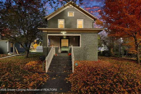 317 Elm St, Mason, MI 48854