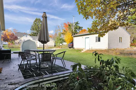 Exterior - 317 Elm St, Mason, MI 48854 photo 8 of 9