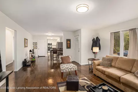 3005 N Cedar St, Lansing, MI 48906 photo 4