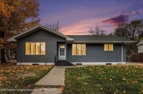 3005 N Cedar St, Lansing, MI 48906 photo 2