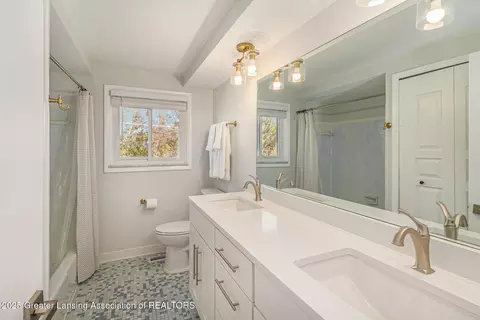 Bath - 168 Keddle Rd, Howell, MI 48843 photo 3 of 3