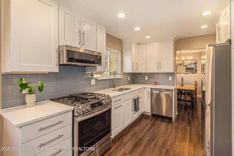 Kitchen - 168 Keddle Rd, Howell, MI 48843 photo 1 of 2