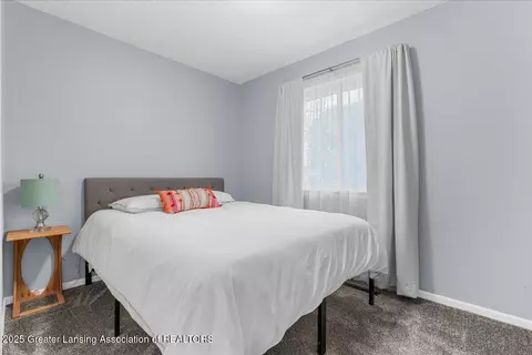 Bedroom - 1511 Waxwing Dr, Dewitt, MI 48820 photo 4 of 4
