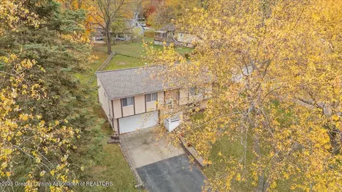 View/Area - 1511 Waxwing Dr, Dewitt, MI 48820 photo 1 of 11