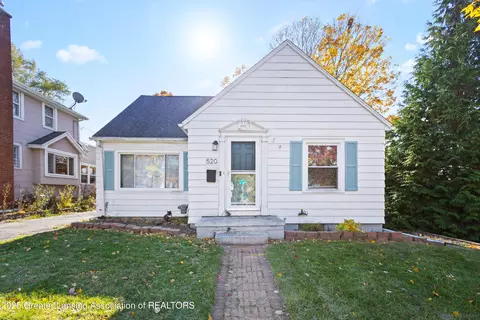 520 Riley St, Lansing, MI 48910