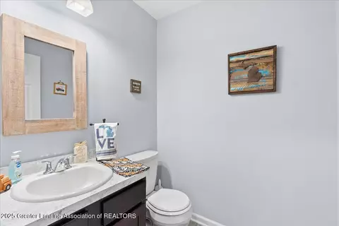 Entry Way - 8585 Jacaranda Dr, Dimondale, MI 48821 photo 7 of 8